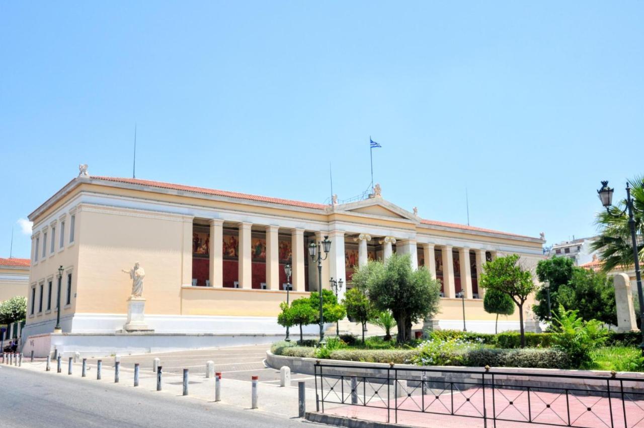 Lovely Apartment In Athens Center Екстер'єр фото