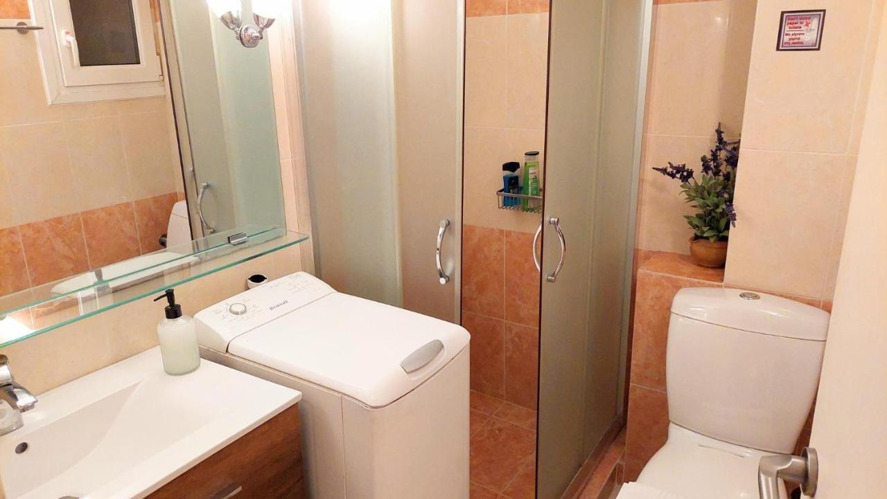 Lovely Apartment In Athens Center Екстер'єр фото