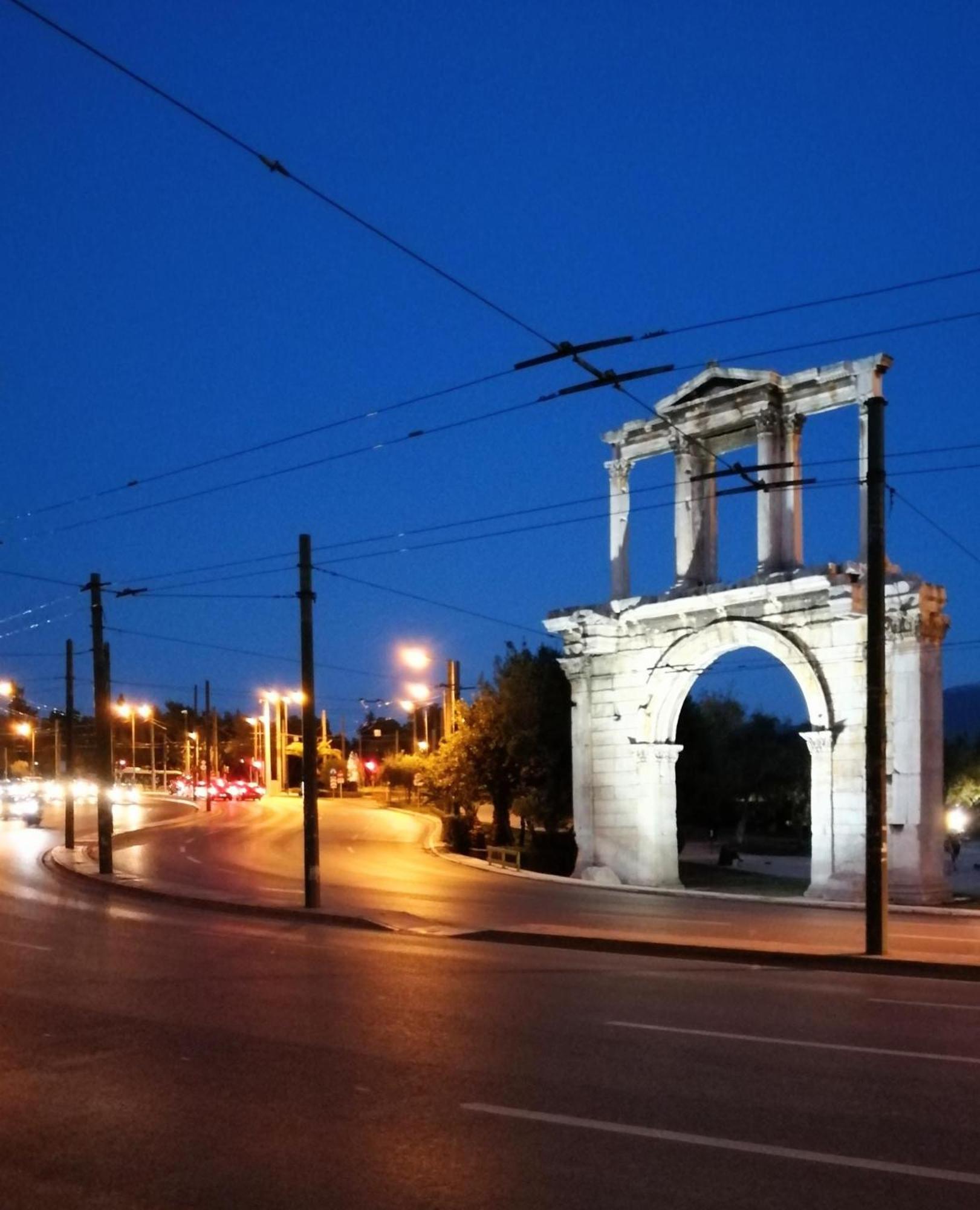 Lovely Apartment In Athens Center Екстер'єр фото